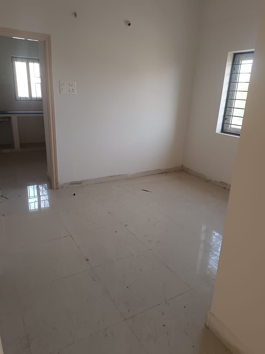 2 BHK Flat For sale in So